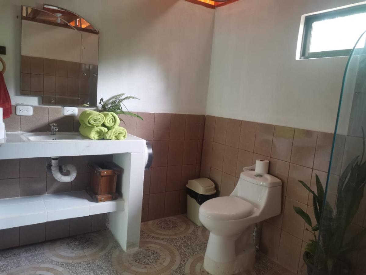 Hostal Cecilia Puerto Viejo de Talamanca Luaran gambar