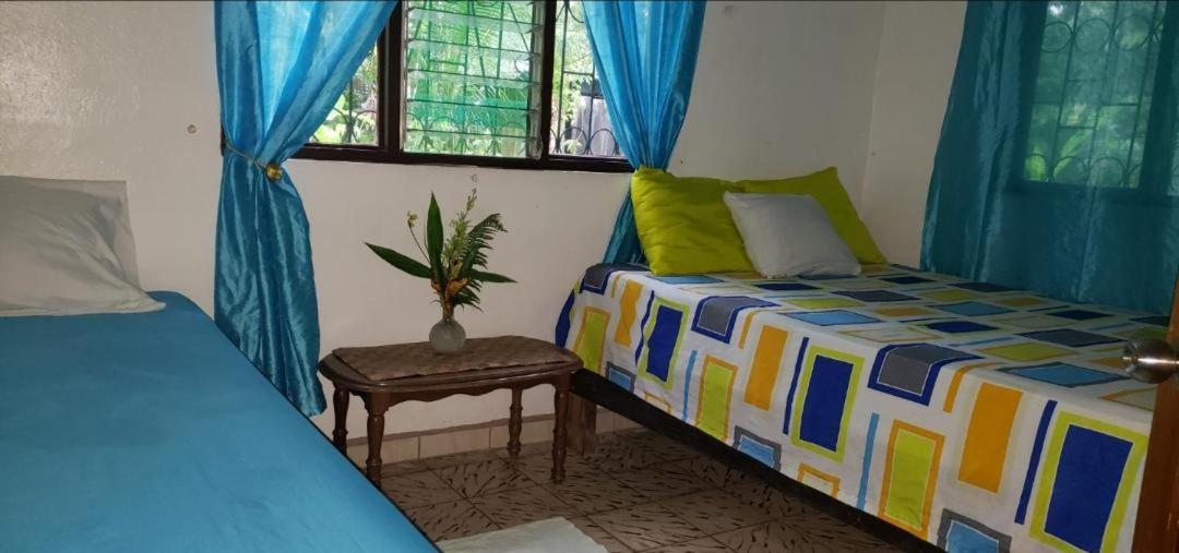 Hostal Cecilia Puerto Viejo de Talamanca Luaran gambar