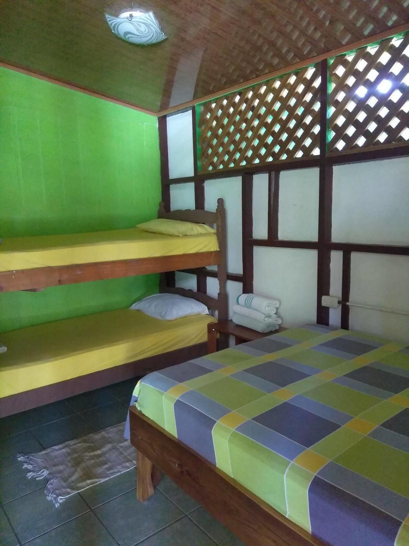 Hostal Cecilia Puerto Viejo de Talamanca Luaran gambar
